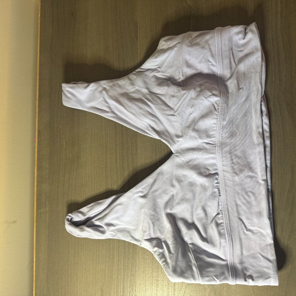 Lululemon align C/D Cup Size 14, Lilac Smoke